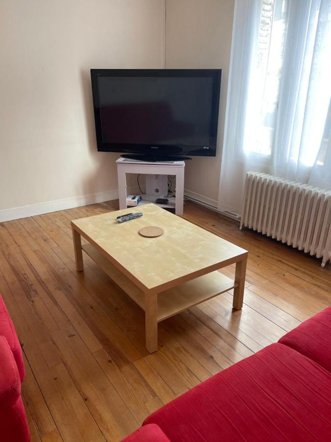 Apartament Erliz Noyon Zewnętrze zdjęcie