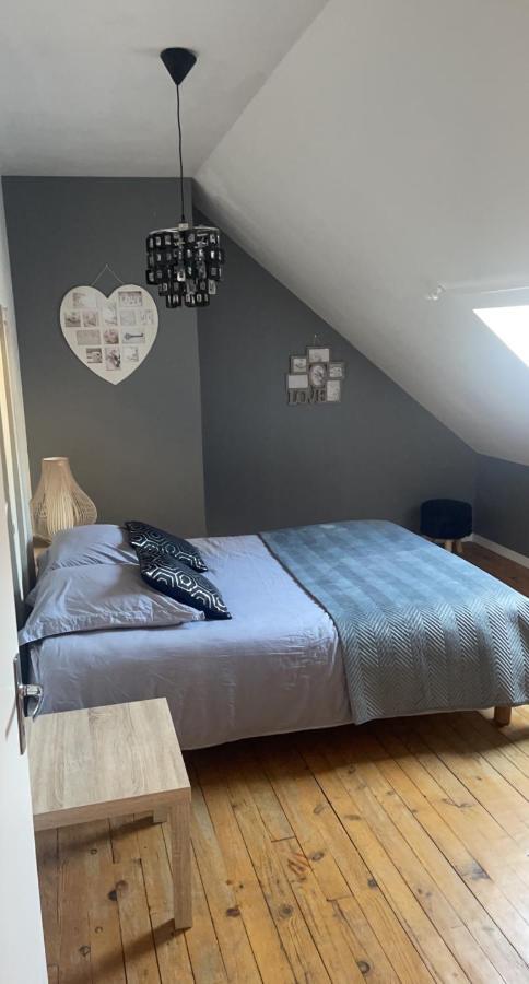 Apartament Erliz Noyon Zewnętrze zdjęcie